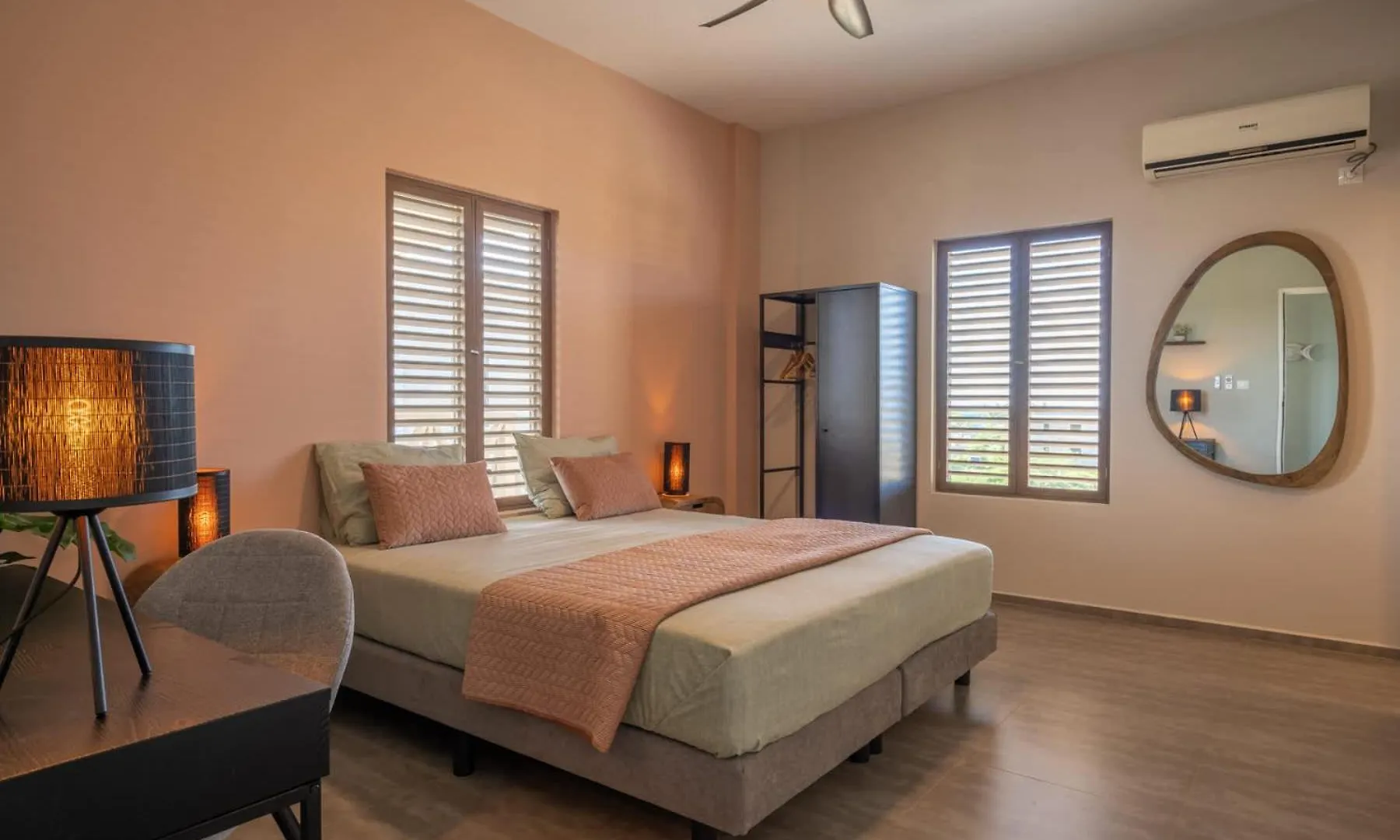 Belnem Breeze Rileks With Views Towards The Sea And Sunset Apartment Kralendijk
