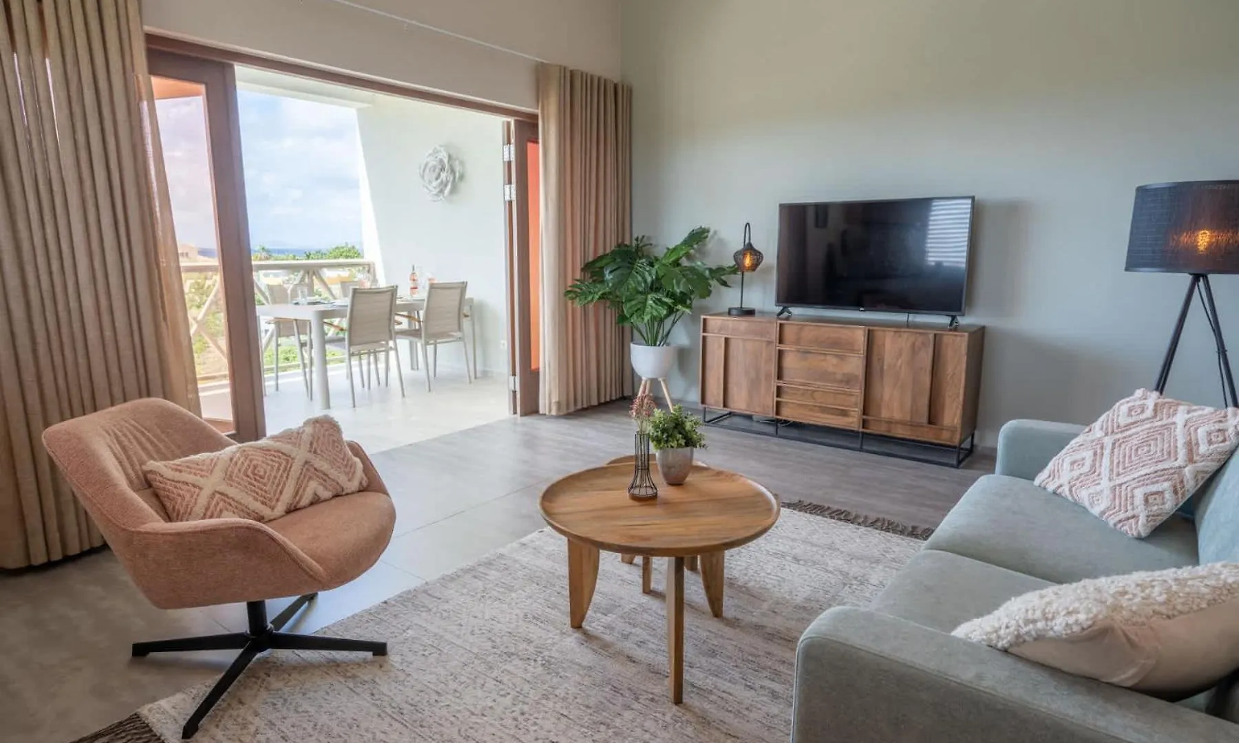 Belnem Breeze Rileks With Views Towards The Sea And Sunset Apartment Kralendijk  Bonaire, Saint Eustatius and Saba