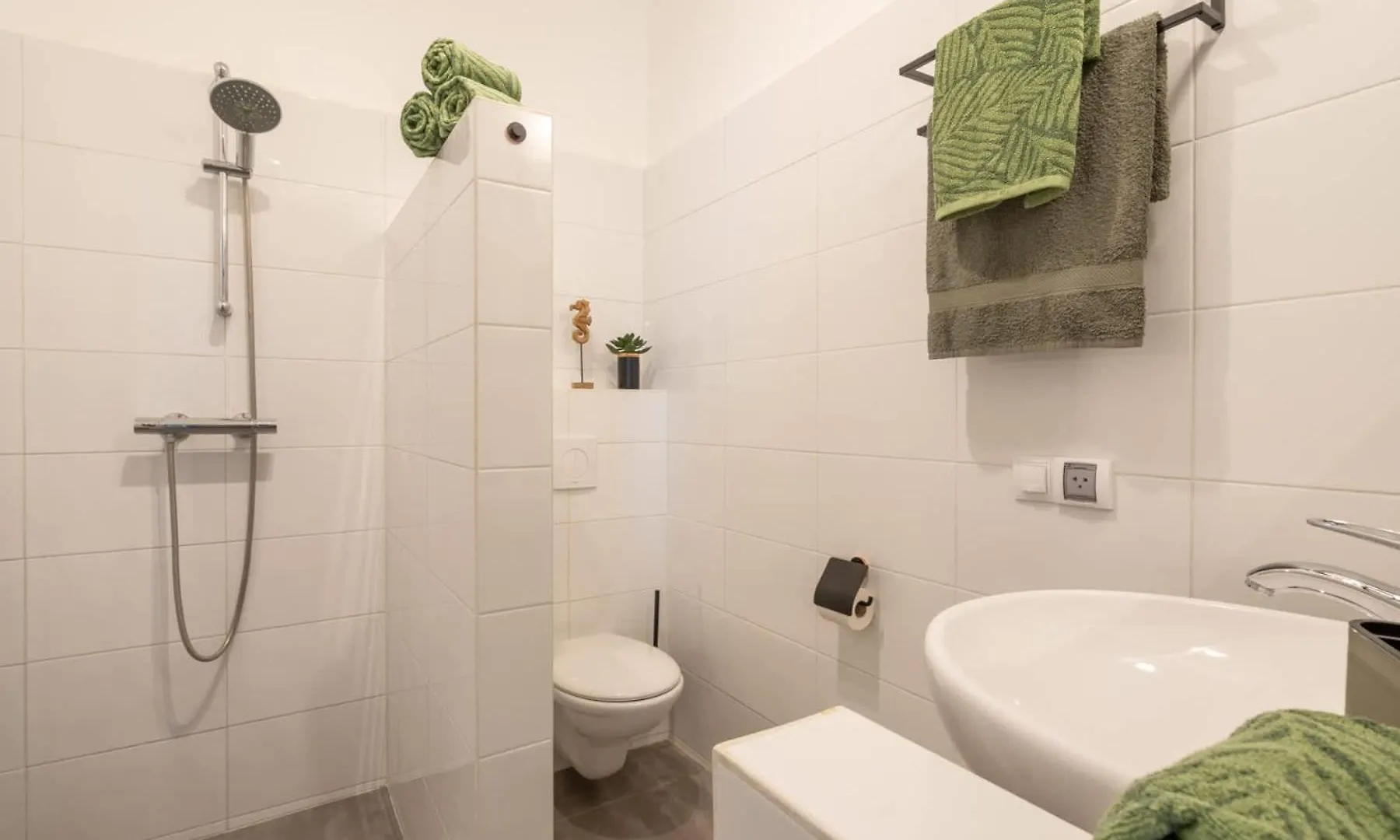 Belnem Breeze Rileks With Views Towards The Sea And Sunset Apartment Kralendijk  Bonaire, Saint Eustatius and Saba